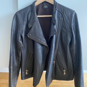 Skinnjacka - leather jacket  - Lamb leather - brun 38/40  italian size 44 soft leather 