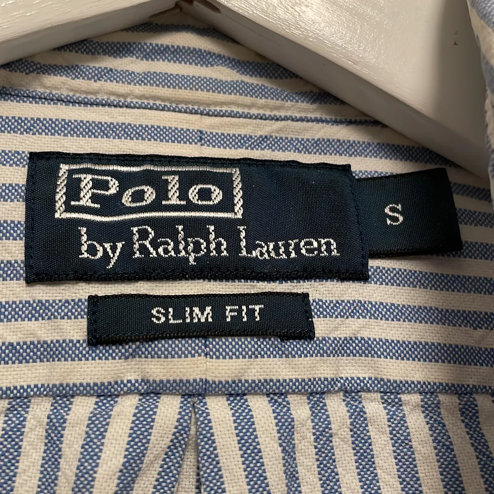 Oxford skjorta från Polo Ralph Lauren. Storlek: S. Passform: Slimfit . Skjortor.