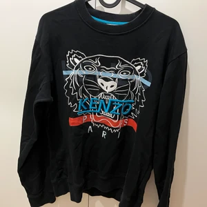 Kenzo tröja  - En Kenzo tröja. Använd men i bra skick! Storlek: S 