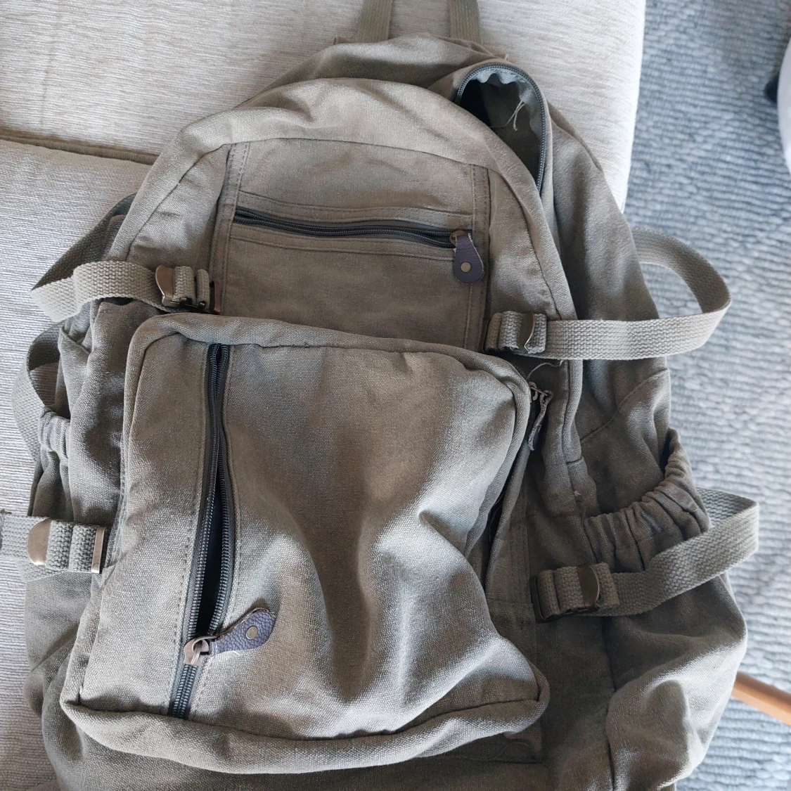 Ordentlig ryggsäck med många bra fack 