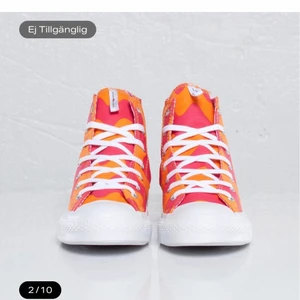 Skor - Jätte fina använda ett fåtal gånger då jag växte ur dom! Är i mycket bra skick skriv för fler bilder. Köptes för 650 kr men säljer dom för 310 kr💗💗