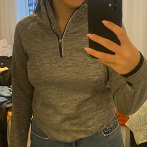 Träningströja  - Jättefin träningströja med flis inuti 