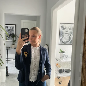 Ralph Lauren kavaj i storlek  L (12-14år)  - Marinblå Ralph Lauren kavaj  Strolek  L (12-14år) 