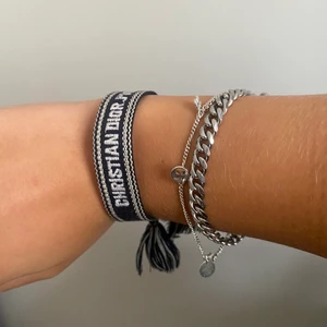 Dior armband - Ett fake dior armband, jötte nice till sommaren