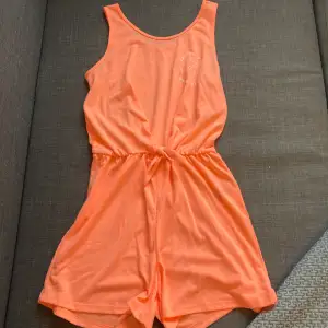 Orange jumpsuit 