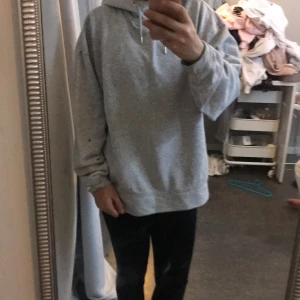 Tröja - Fin men lite för stor för mig