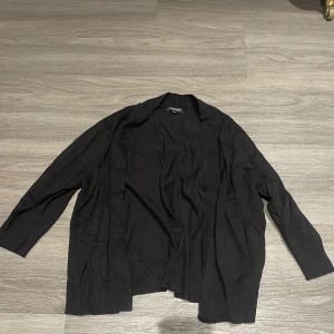 Kofta - Bra skick, använd 2-3 gånger