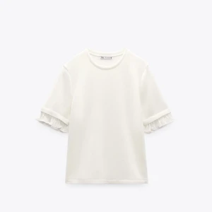 Tröja - Säljer denna topp från zara, helt ny!  Slutsåld på hemsidan 