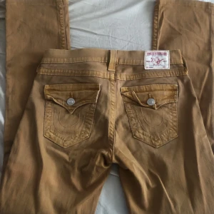 True religion jeans - True religion jeans som tyvärr är lite för stora för mig! Bra skick