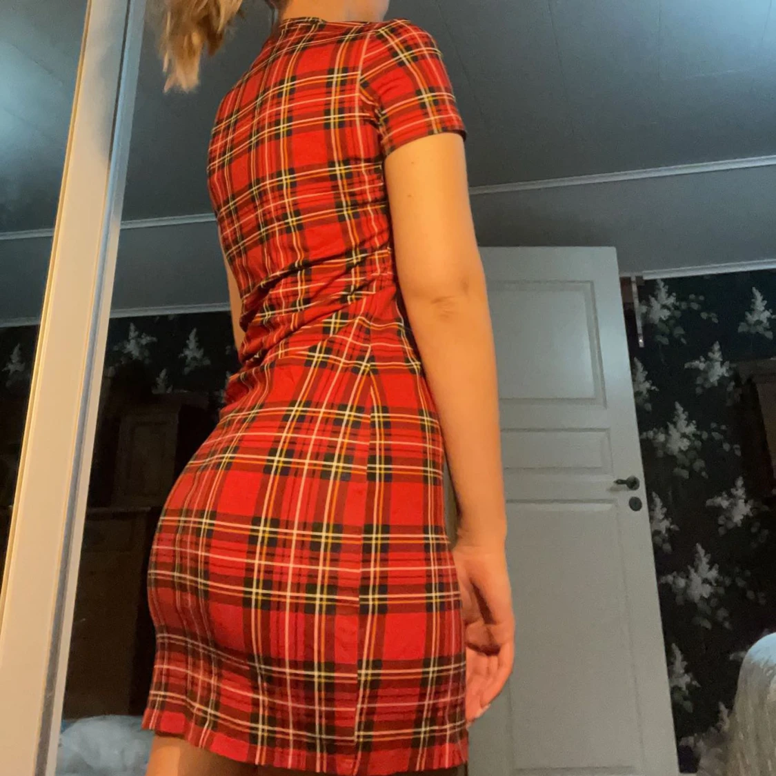 Röd klänning - 90
