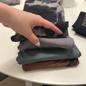 Shein tights - Säljer 4 st shein tights!  200kr för alla! Scrunch i rumpan. 