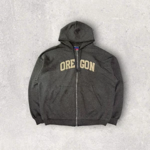 Champion Zip-Up Hoodie - 00’s - PTP: 68 cm, length: 69 cm. If you are interested in the item please DM first. 