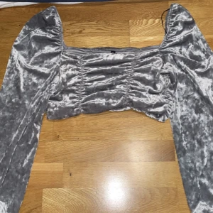 Topp i sammet - Grå topp i sammet, L