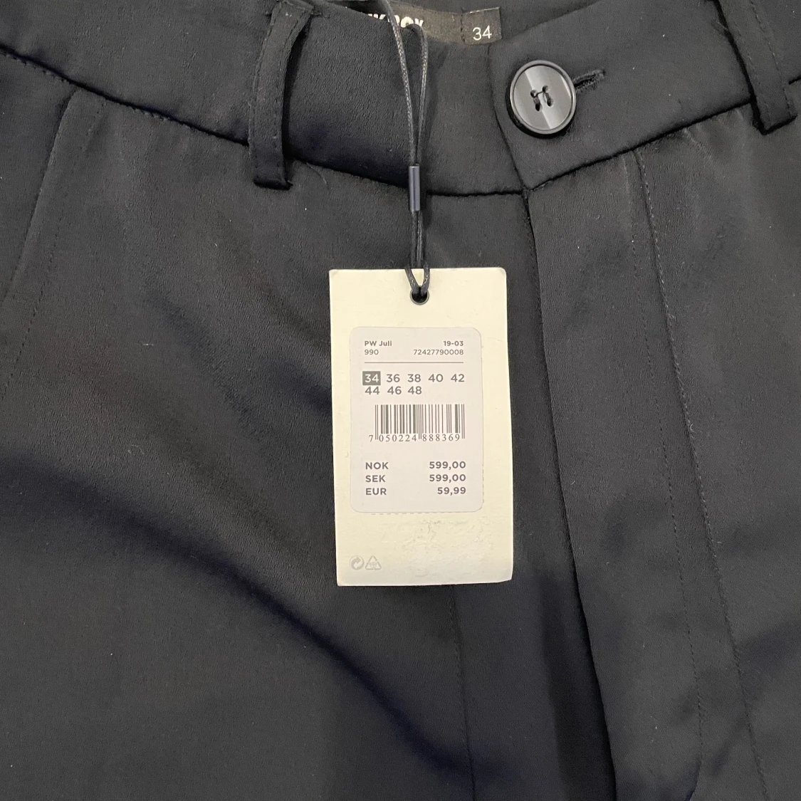 Kostymbyxor från Bikbok strlk 34 - 91