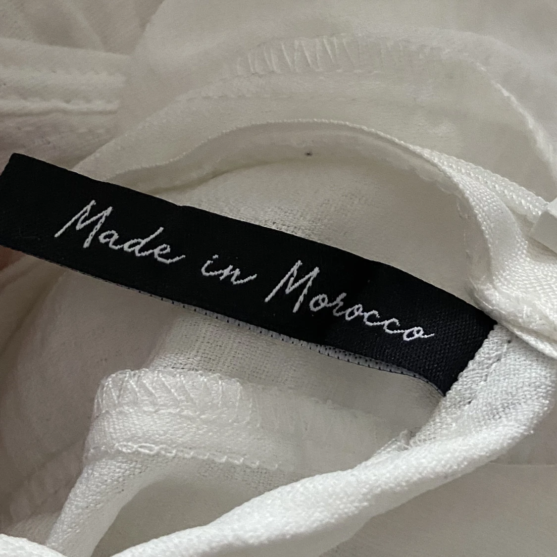 Vit klänning, oanvänd  - 90