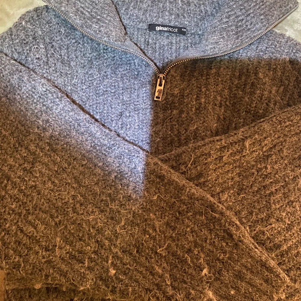Super fin stickad tröja från Gina Tricot som jag köpte för 400❤️ använd ca 3 gånger, frakt tillkommer.. Stickat.