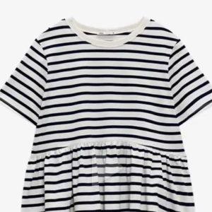 Tröja från Zara storlek M - Plagget är mycket bra sick bara använd 2-3 gånger då den är lite liten för mig. Kan gå ner i pris vid snabbt köp. ( köpt för 180kr)