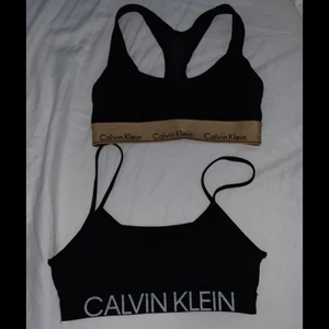 Calvin Klein toppar  - Säljer de båda två Calvin Klein topparna. Båda är i storlek Xs. 180kr för båda
