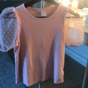 ❤️Tröja med puffer armar❤️ - En tröja med puffer armar som är super fin💖