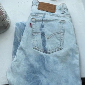 Levis vintage bootcut - Sparsamt använda vintage jeans i fint skick, i storlek XS. 