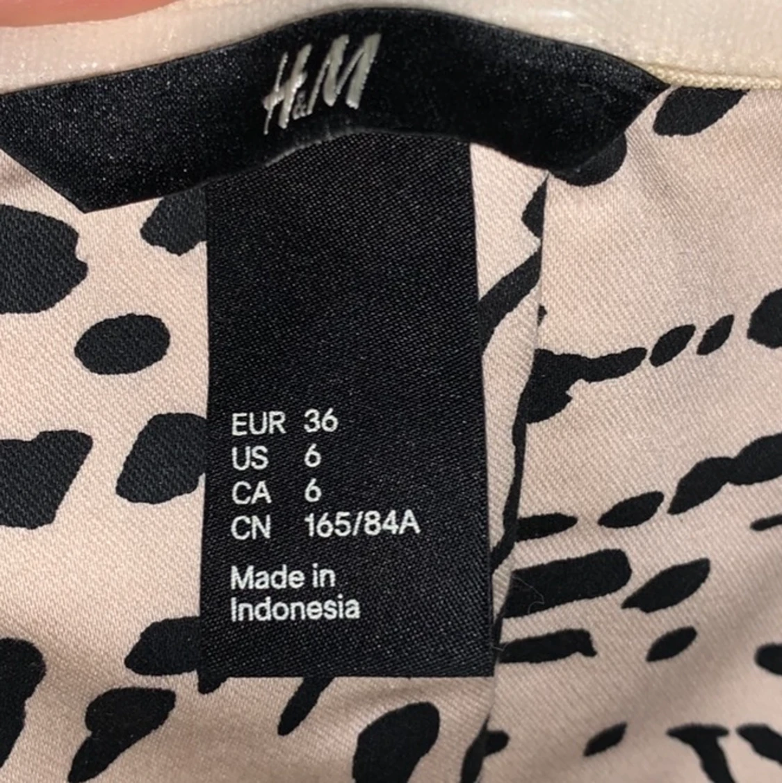 Kort klänning från H&M i storlek 36 - 90
