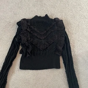 Zara volang topp - Så fin tröja som inte har kommit till användning💕lånade bilder💖🙌🏼storlek M men sitter som S👌🏼💕