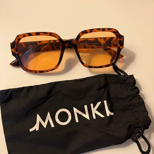 Monki solglasögon - Endast testade💓