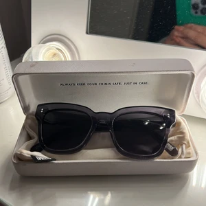 chimi glasögon - chimi glasögon i modellen 005, supersnygga & sparsamt använt, tycker inte dem passar min ansiktsform därför dem tyvärr inte kommer till användning. 