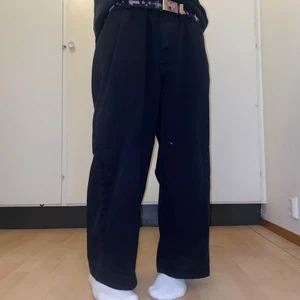 Dickies double knee size: 38/29 - Svingoa dickies byxor i storlek 38/29 sitter najs och är i mega bra skick 