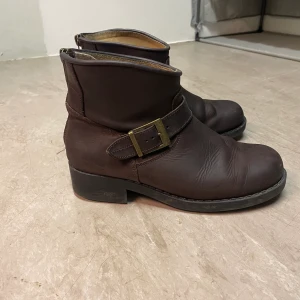 Johnny Bulls  - Använda men fortfarande hela 