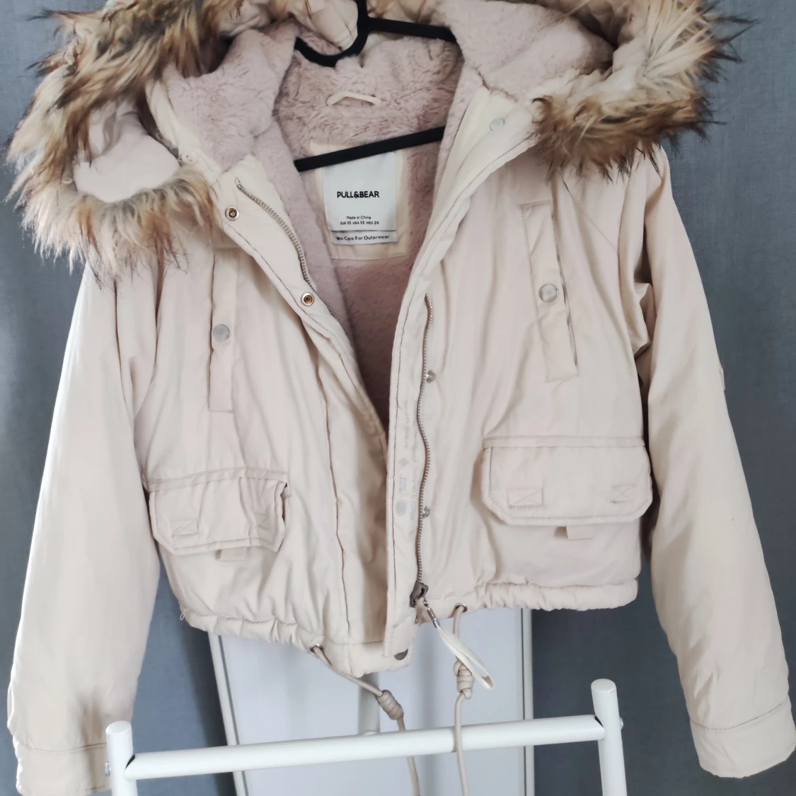 Kort jacka från Pull & Bear