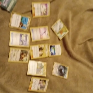 Övriga  - Super skicj 5 kr för gubar och extra kort 10 eller 8 för pokemon