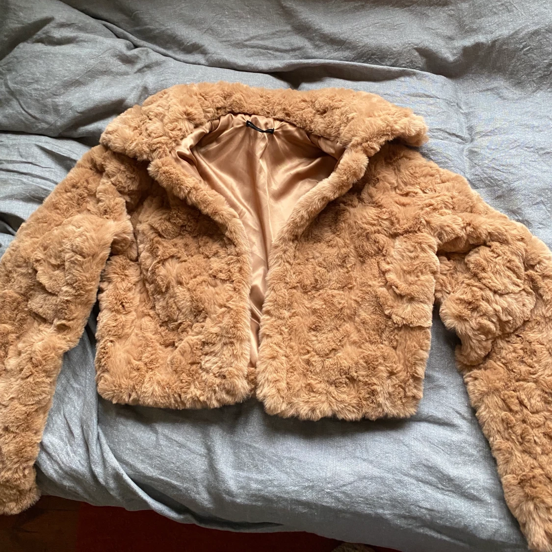 Crop Fuzzy Coat 
