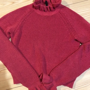 Rosa stickad tröja  - Säljer en rosa stickad tröja från h&m❤️ ( inte stickig)