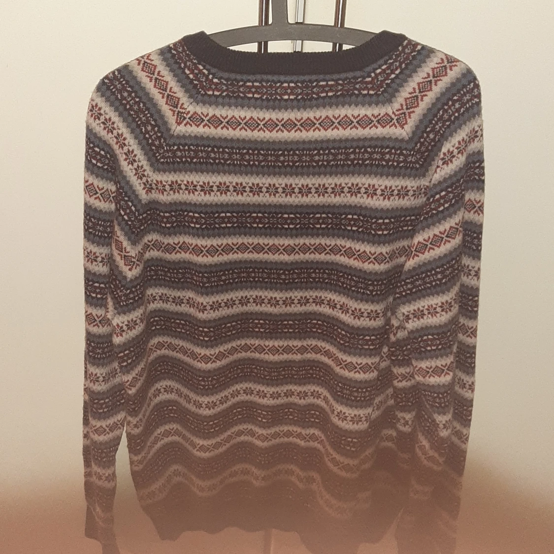 stickad tröja storlek L jätte skön