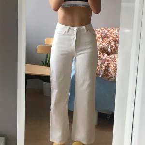 High Waist Jeans - Jätte comfy och snygg high waist jeans <3