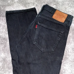 Levis 501 - Levis 501, svart W32 L32 Använda i ca1år