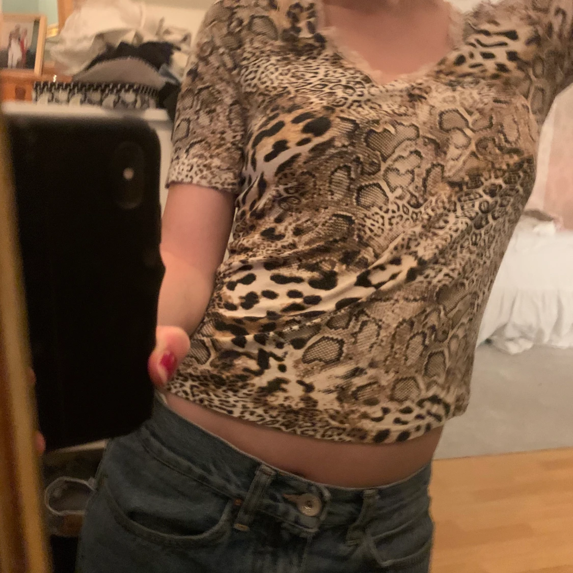 Leopard v ringad tröja