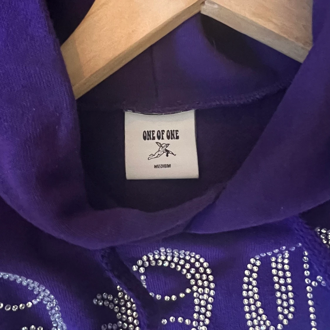 One Of One Hoodie lila (svår att hitta)  - 90