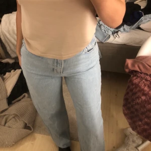 Jeans - Jeans i nyskick, inga fläckar eller hål. Säljer då jag inte använder dom