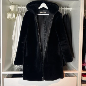 Kappa/jacka från mango - Som ny S, passar M också