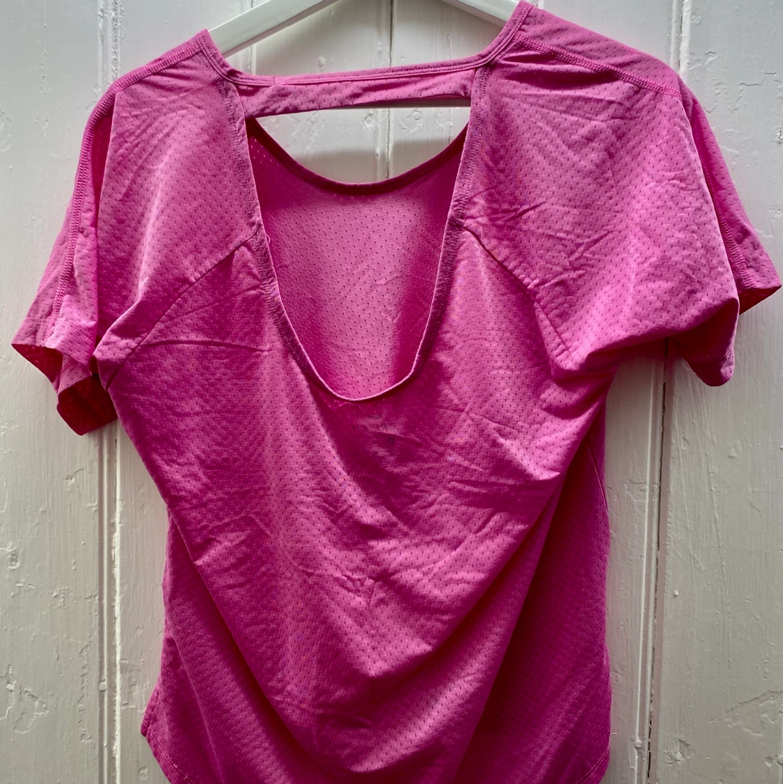 Rosa träningstshirt från Nike! - 90