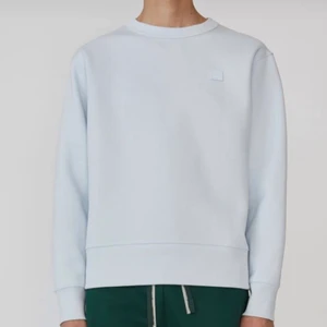 Acne studio sweatshirt - Sweatshirt från acne studios i storlek XS. Knappt använd då jag föredrar oversized. Nypris 1800kr säljs för 699kr💕