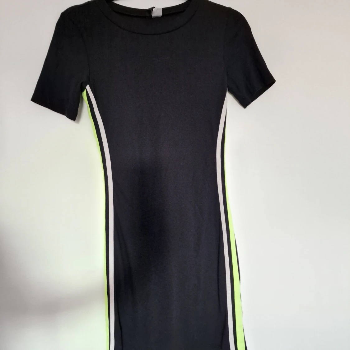 Klänning från divided