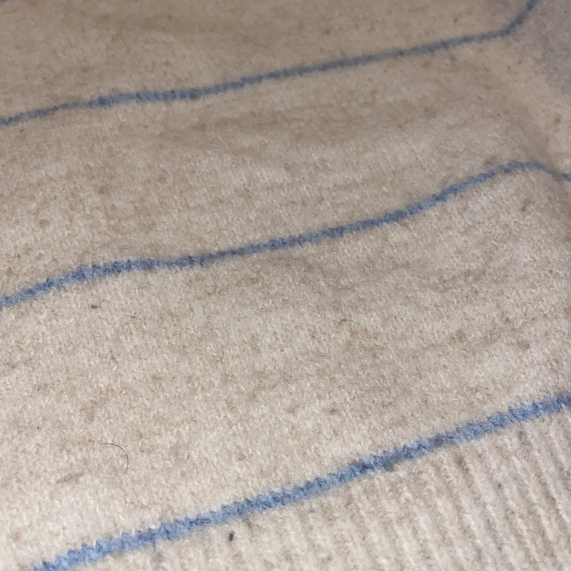 Randig stickad tröja - 91