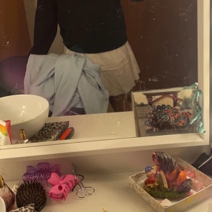 Lyle& scott tröja  - En lyle scott tröja som inte riktigt är min stil och typ aldrig Använd. Tröjan är Även i bra skick👍