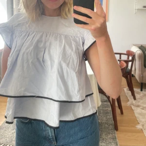 Zara blus  - Säljer min somriga zara blus 