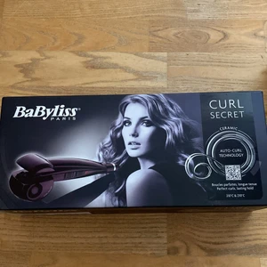 Babyliss curl secret  - Locktäng från babyliss som är använd ett fåtal gånger , man kan ställa in vilken typ av lock man vill ha på håret och funkar på olika längd