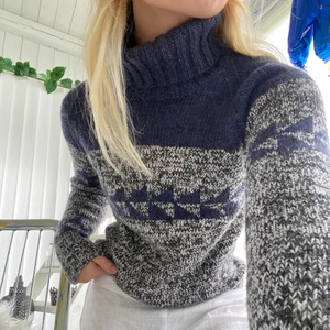 Stickad tröja - Hemstickad tröja med polokrage💕