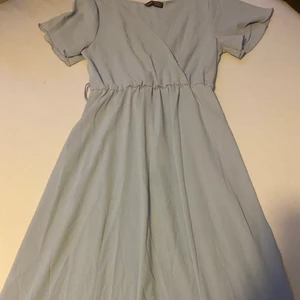 Klänning - Använt en gång. Storlek XS från SHEIN. 